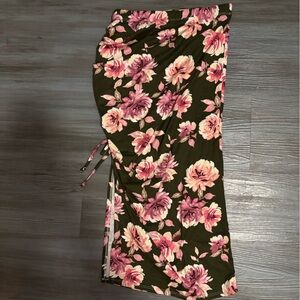 Floral skirt NWOT‼️BOGO‼️